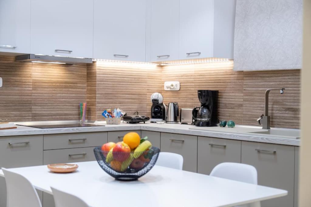 Luxury Apartment In Garitsa Bay コルフ島 エクステリア 写真